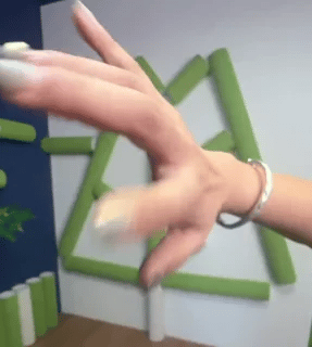 Kattenboom Wandkrabber hand voor wandkrabber groen modulaire kattenwand