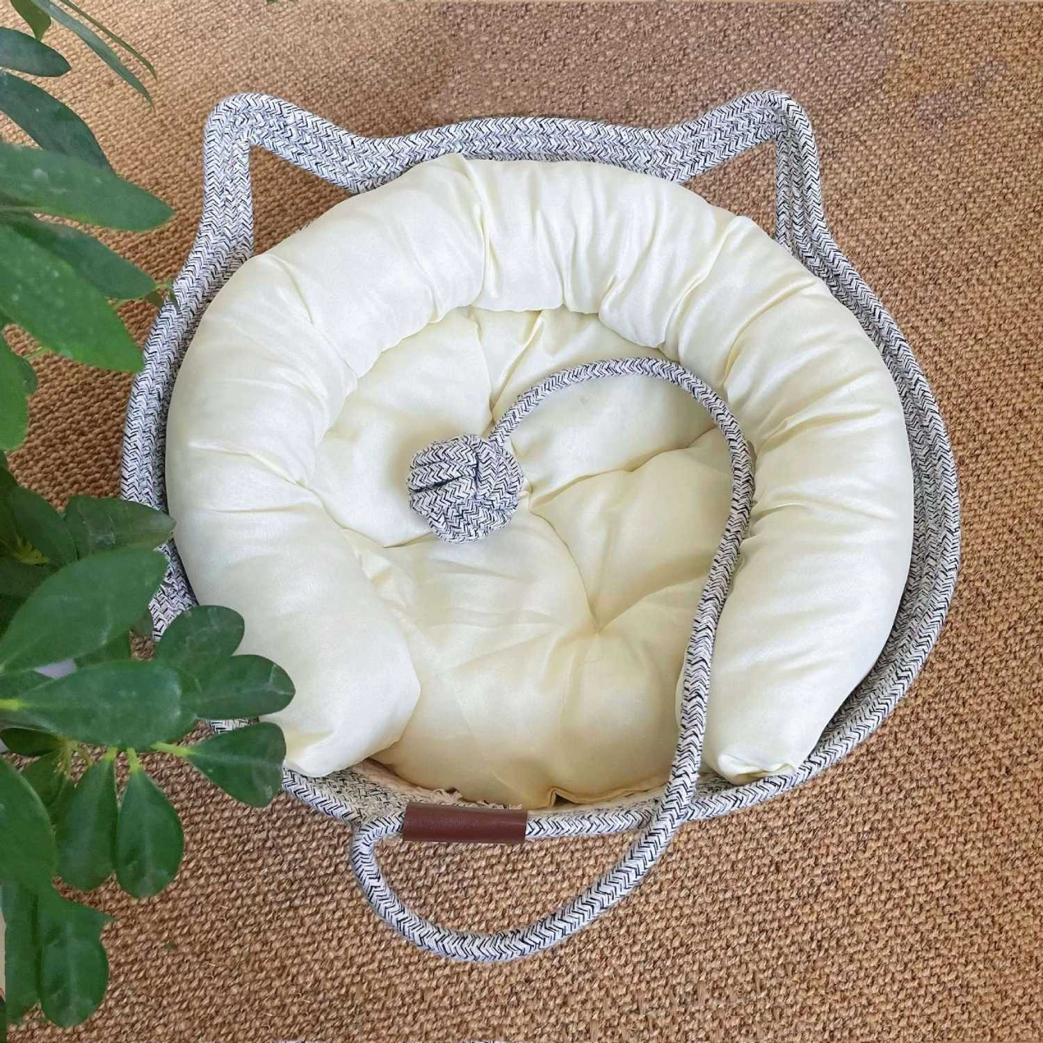 Krabmand Rattan Kat kattenmand met kussen en speelbal