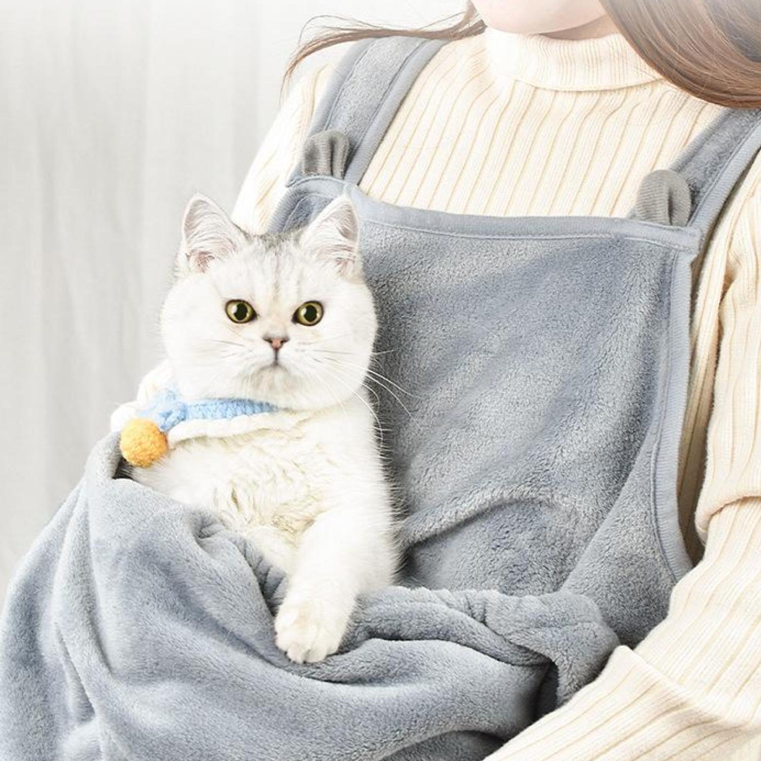 kat haar preventie schort zacht en gezellig met kat