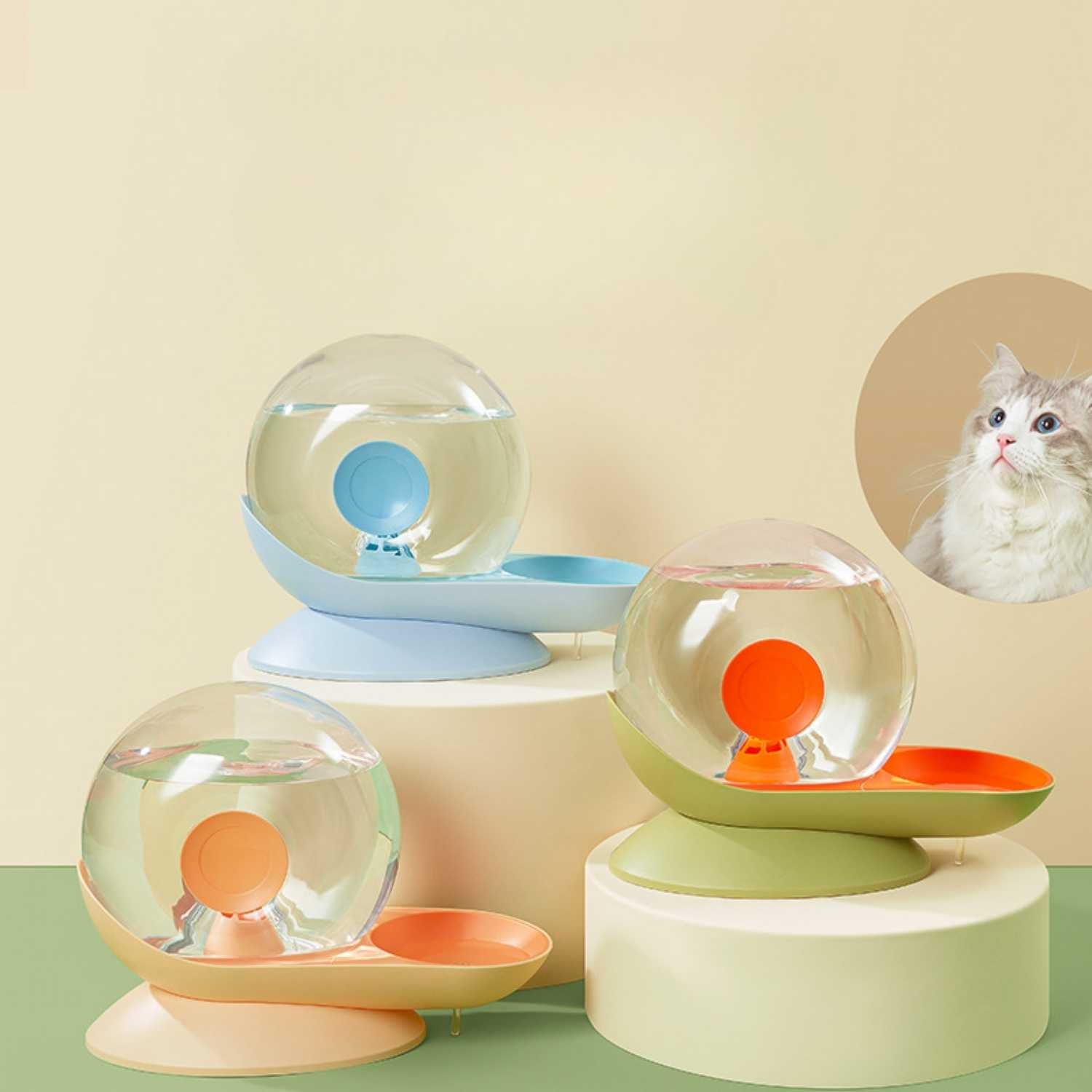 slakken drinkfontein kat meerdere kleuren met kat portret